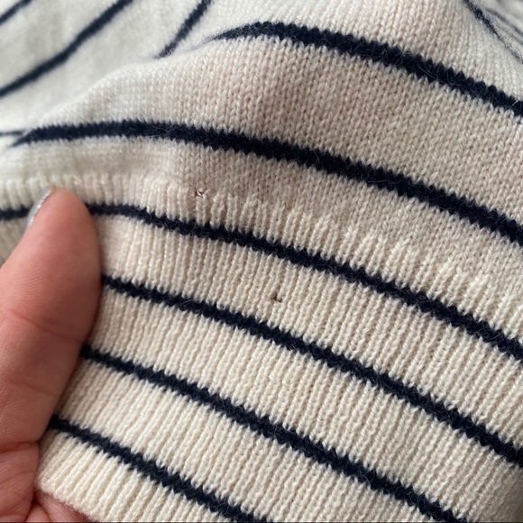 ⚓️ JOIE DELBIN CASHMERE WOOL BLEND CREAM COLD SHOULDER SWEATER! - Picture 11 of 12